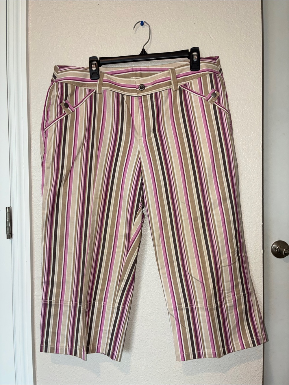 Venezia Striped Wide-Leg Capris in Pink and Tan